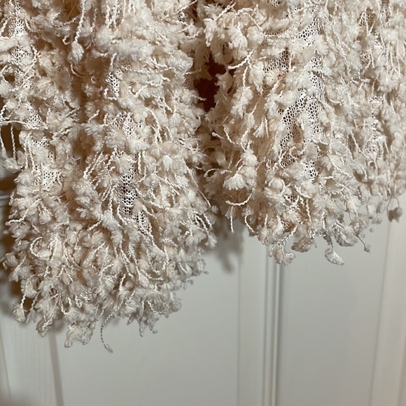 Blu Pepper - Cream Popcorn Fringe Fuzzy Open Cardigan - Size Large - Picture 8 of 8